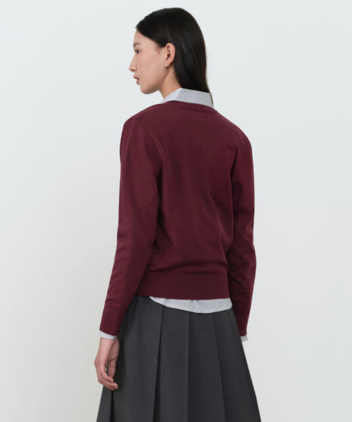 WOMEN'S ESSENTIAL V-NECK KNIT - 9 COLORS BURGUNDY