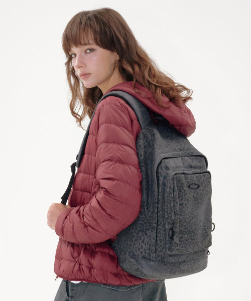 LEOPARD BACKPACK - 2 COLORS CHARCOAL