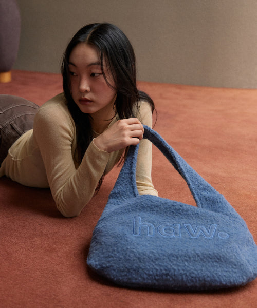 MINI WOOL PEBBLE BAG - 4 COLORS