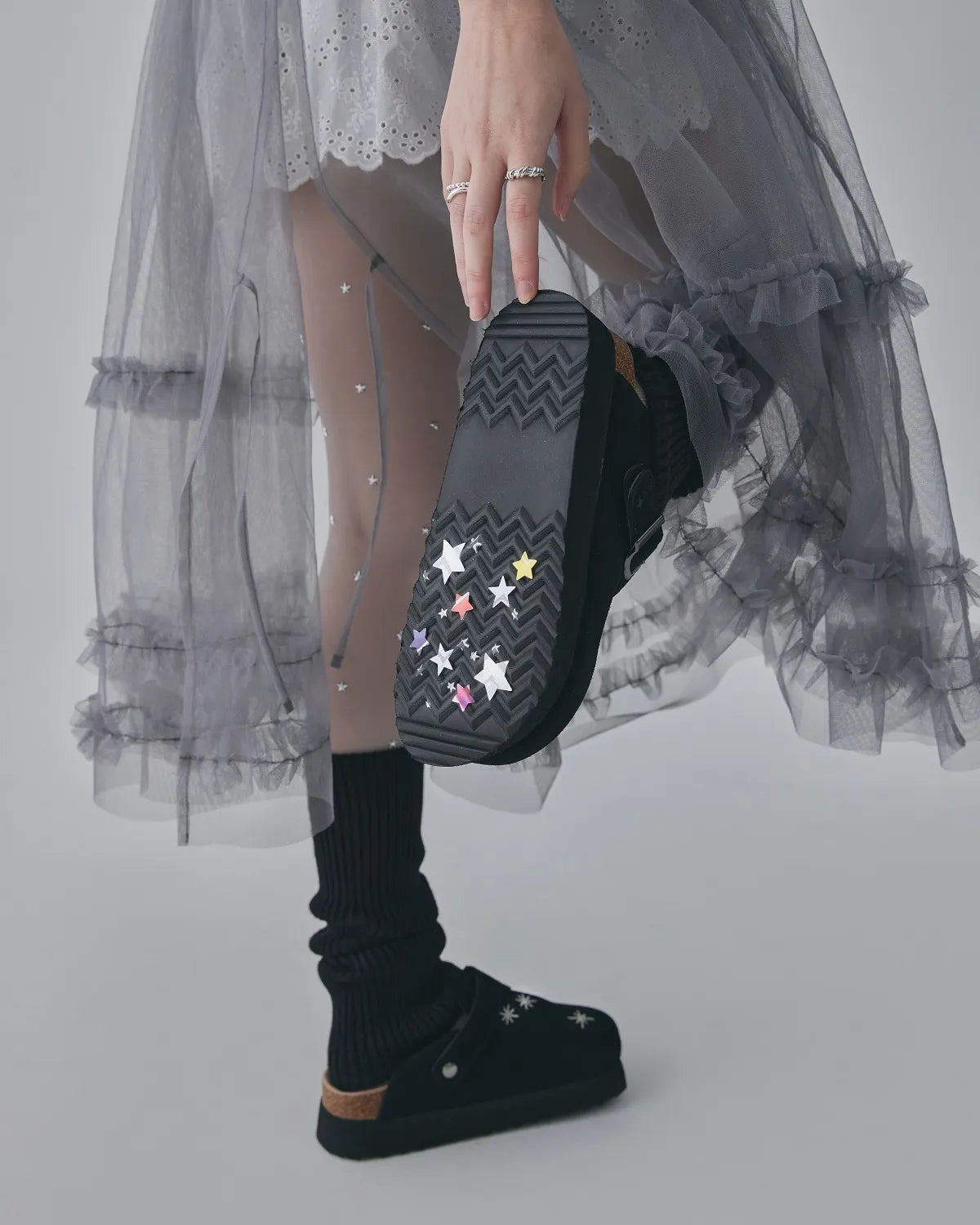 OTZ X LOFA SEOUL TOPI SEUDE CLOG