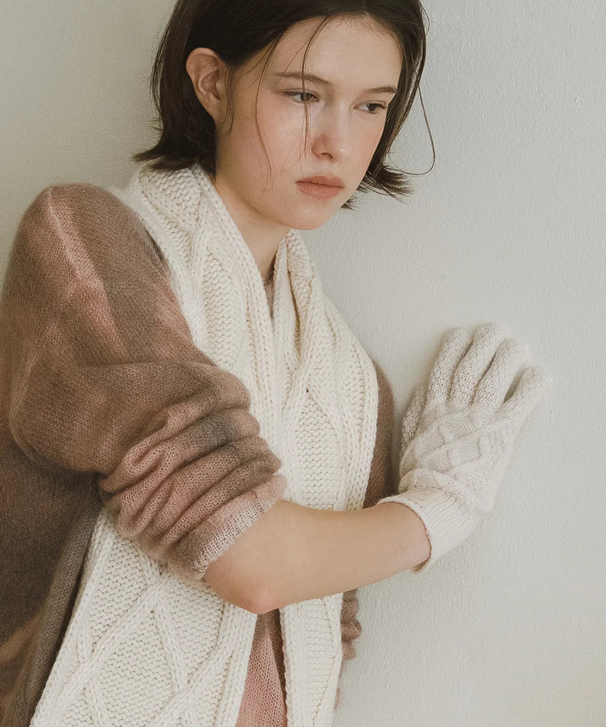 DIAMOND CABLE GLOVES - 4 colors