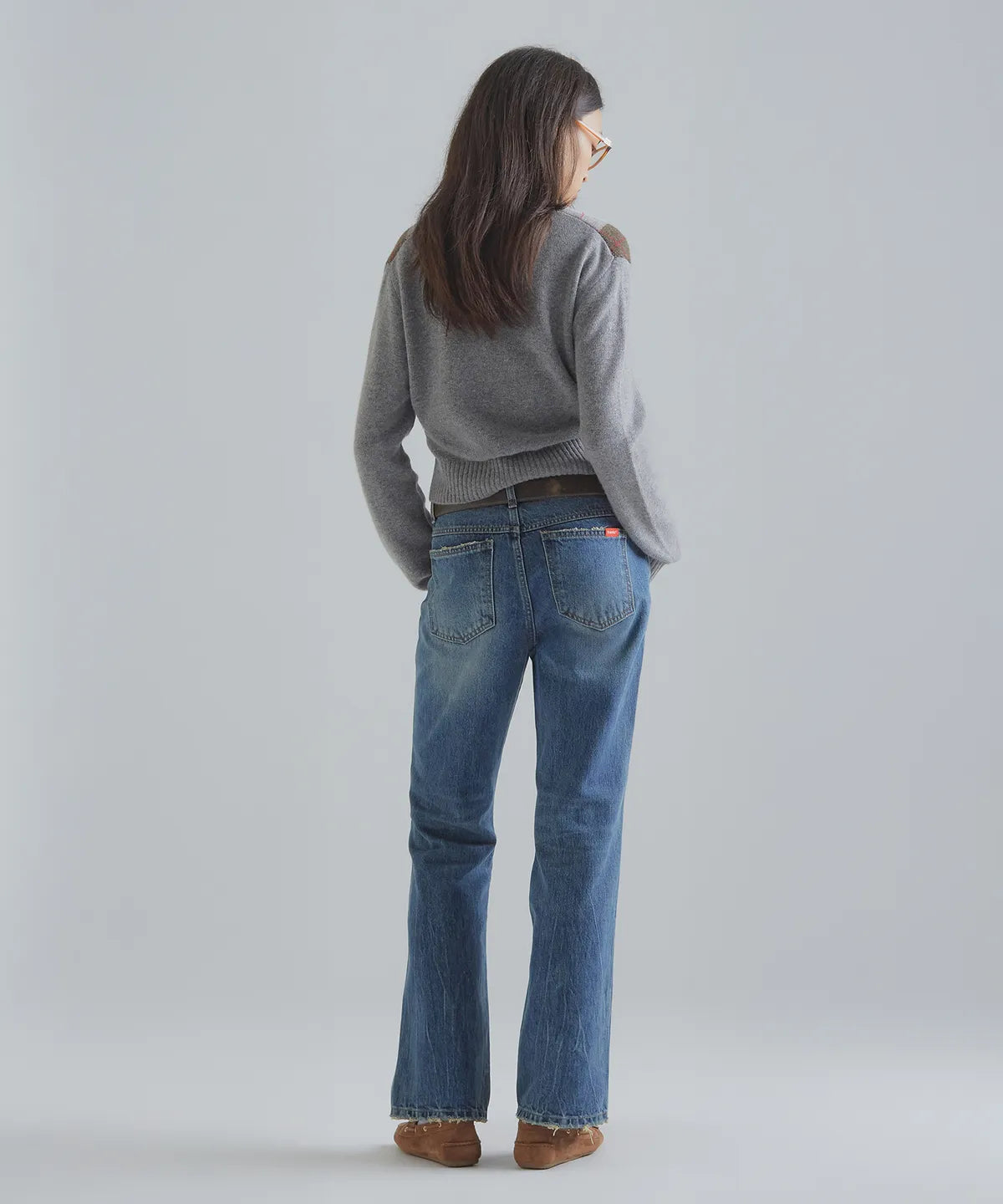 V-NECK WOOL-BLEND KNIT SWEATER #SULLYOON同款!