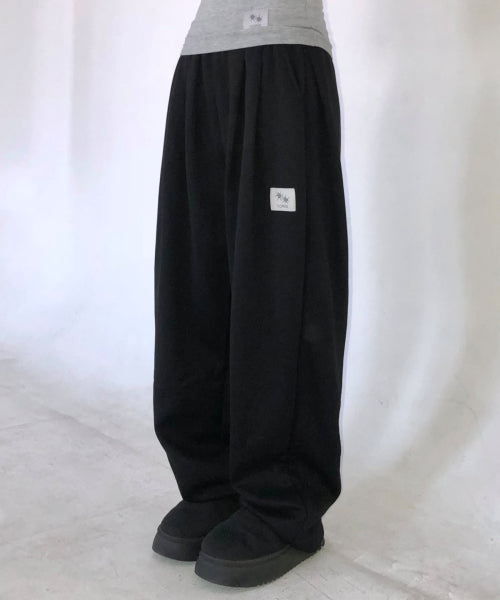 PINTUCK WIDE PANTS - 2 COLORS BLACK
