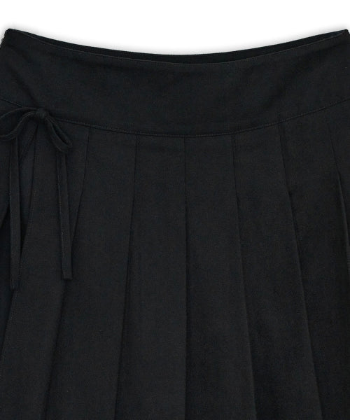 SLIT PLEATED MIDI SKIRT - 2 COLORS BLACK