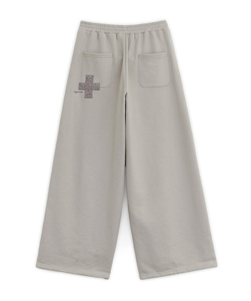 CROSS PATCH JOGGER PANTS OATMEAL