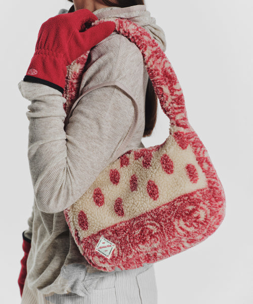 MNS FLUFFY TRACK SHOULDER BAG RED