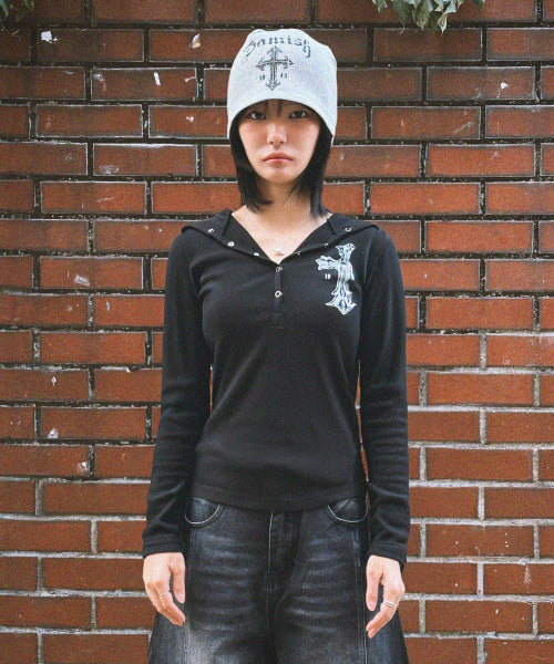 CROSS SNAP HOODIE - 2 COLORS BLACK