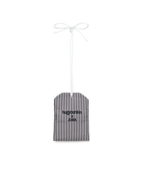 HUGYOURSKIN X JUBA OMAMORI KEYRING (HUGGING) AS SHOWN