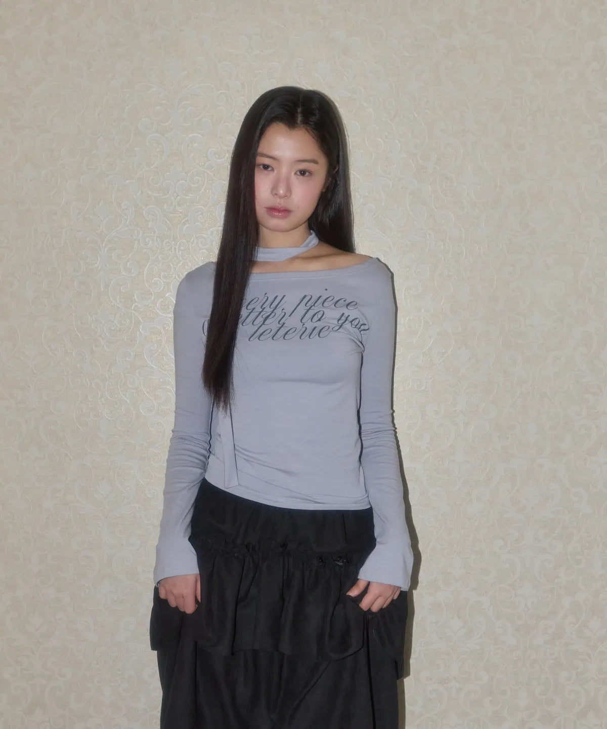 LETTERING OFF-SHOULDER TIE LONG SLEEVE - 3 colors