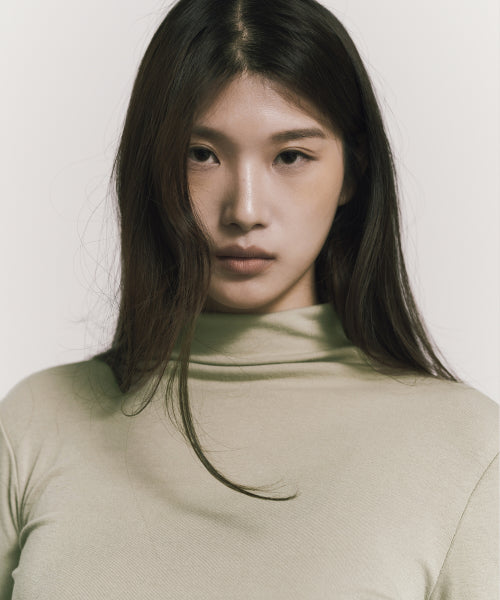 HIGH NECK SLIM TOP #徐睿知同款! - 11 COLORS GREEN