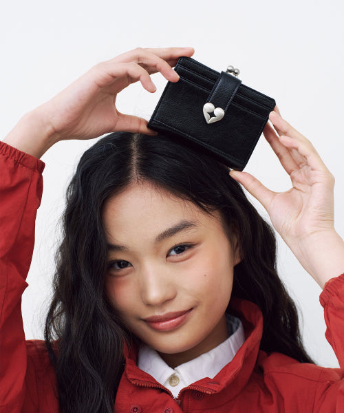 CRINKLE HEARTY FRAME BRIDGE WALLET VANILLA - 2 COLORS BLACK