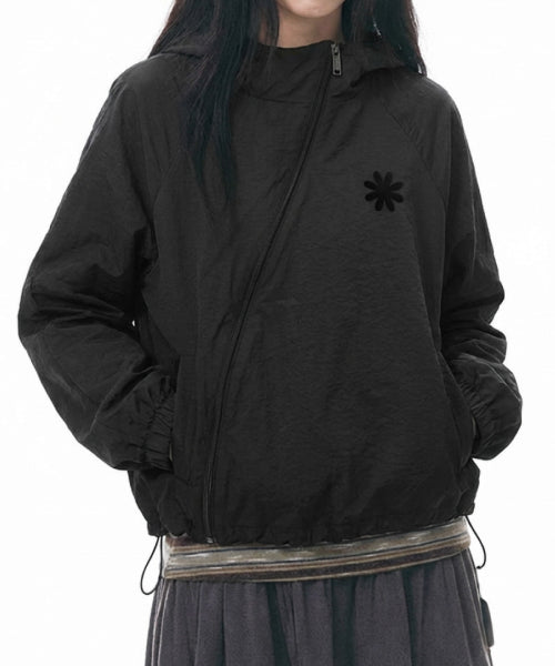DIAGONAL BLACK