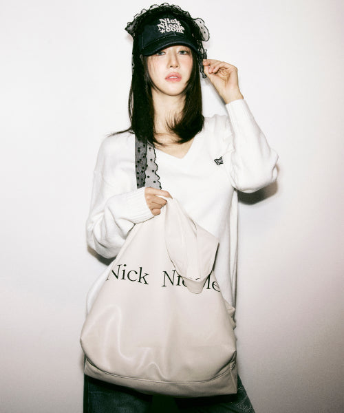 BUTTERFLY PATCH V-NECK KNIT #徐睿知同款! - 3 COLORS AS SHOWN