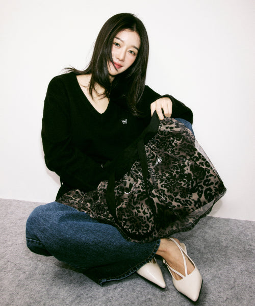 BUTTERFLY PATCH V-NECK KNIT #徐睿知同款! - 3 COLORS BLACK