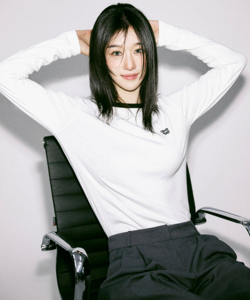 BUTTERFLY PATCH LONG SLEEVE #徐睿知同款! - 2 COLORS WHITE