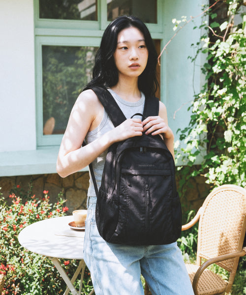 CURVED SHIRRING BACKPACK - 3 COLORS BLACK