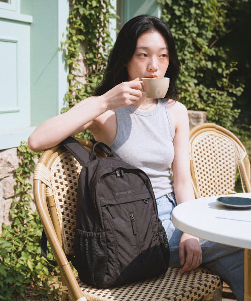 CURVED SHIRRING BACKPACK - 3 COLORS BLACK