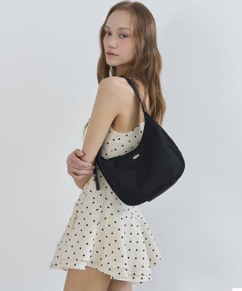 ARCO SHOULDER BAG BLACK