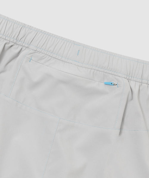 CASS LIGHT DRY-ACT 5IN SHORTS LIGHT GREY