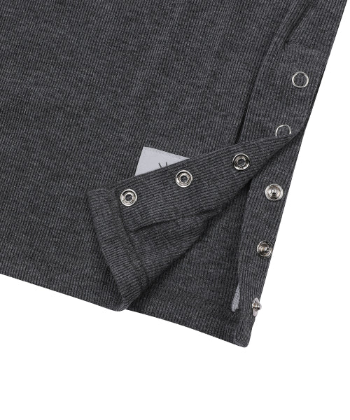 SORE SIDE BUTTON LONG SLEEVE TEE - 3 COLORS CHARCOAL