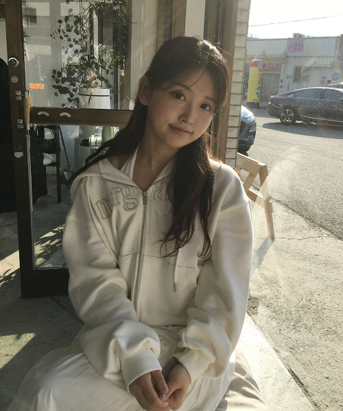 MARGARINE APPLIQUE TWO-WAY ZIP-UP HOODIE - 5 COLORS IVORY
