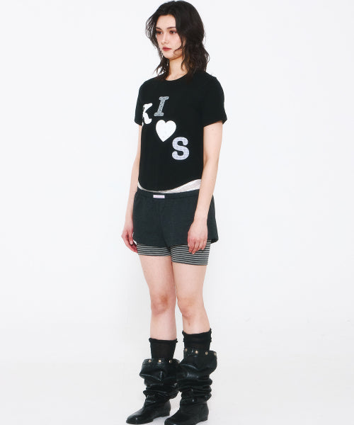 MESSY KISS LOGO APPLIQUE T-SHIRT BLACK