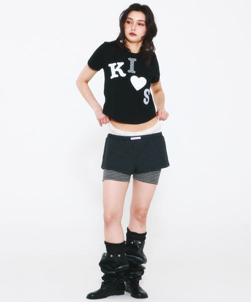MESSY KISS LOGO APPLIQUE T-SHIRT BLACK