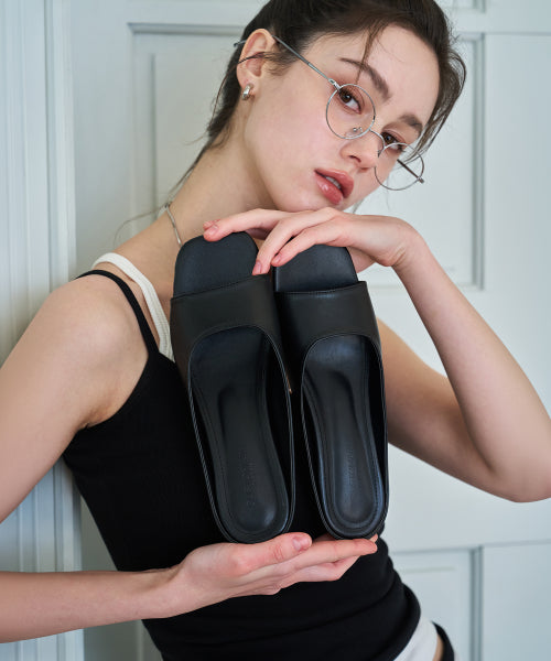MIRA MODERN SQUARE HEEL BLACK