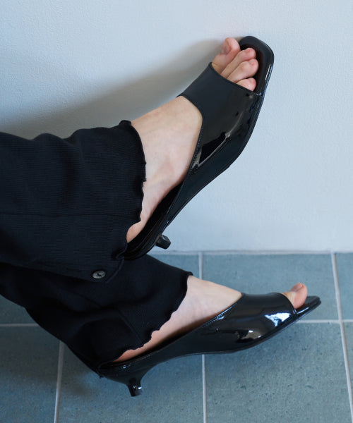 MIRA MODERN SQUARE HEEL BLACK