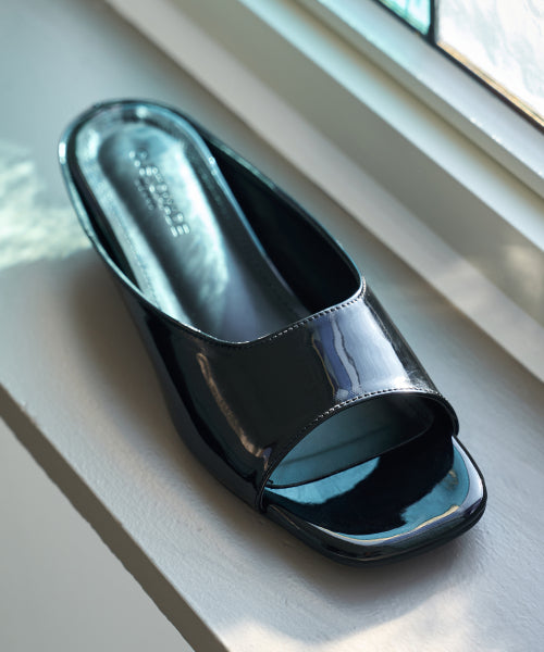 MIRA MODERN SQUARE HEEL BLACK