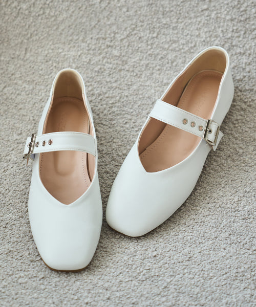 BUCKLE MARY JANE FLAT SHOES WHITE