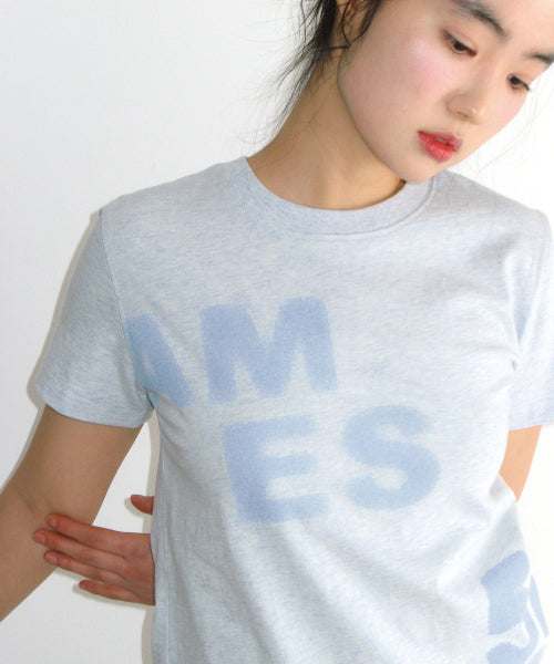 SPRAY 52 TYPO TEE - 3 COLORS BLUE