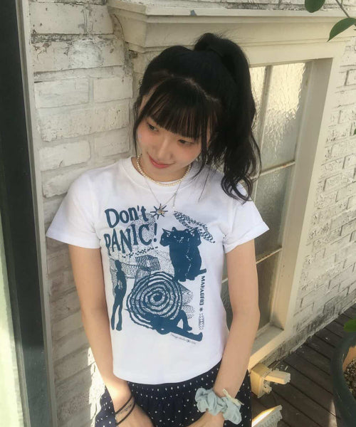 DON’T PANIC ROUND CROP TEE - 2 COLORS