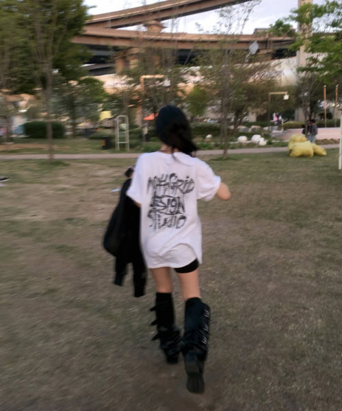 PAISLEY SLASH LOGO TEE - 2 COLORS