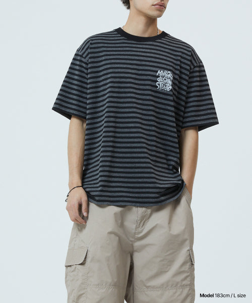 STRIPE SLASH LOGO TEE - 2 COLORS
