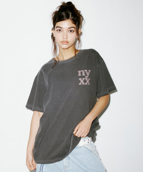 LACE LOGO TEE CHARCOAL - 2 COLORS