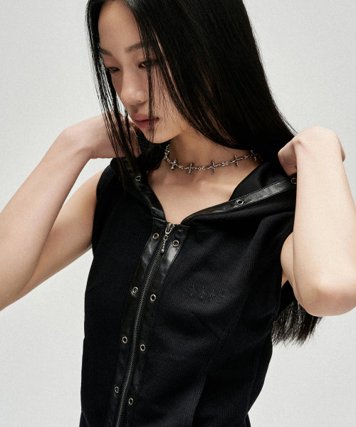 W EYELET CONTRAST HOOD VEST - - 2 COLORS BLACK