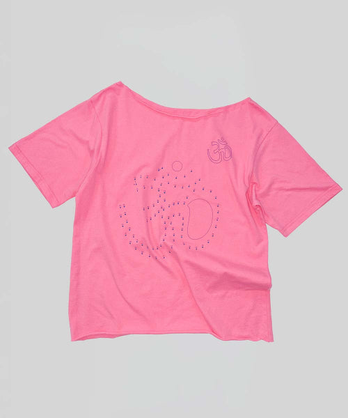 POINT TO OM TEE - 3 COLORS PINK