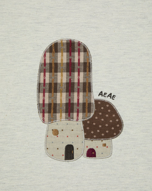 MUSHROOM APPLIQUE TEE - 2 COLORS OATMEAL