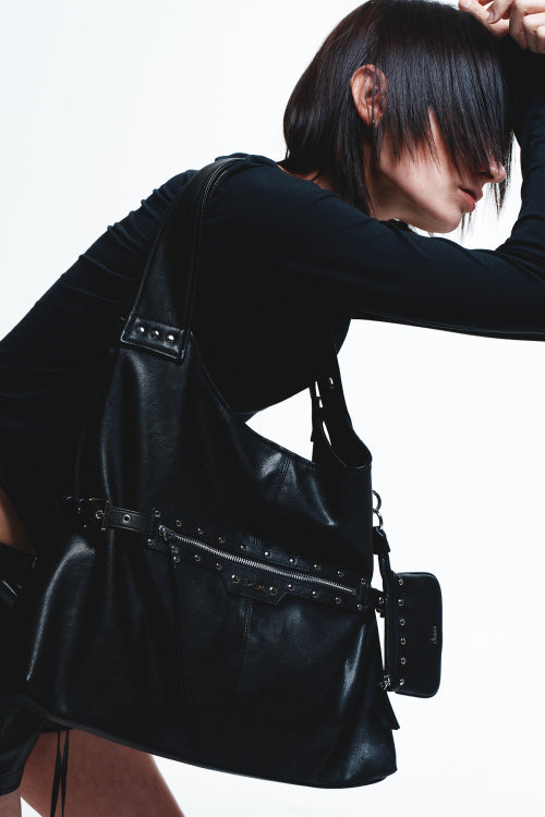 STUD DETAIL POINT POCKET BAG - 2 COLORS BLACK