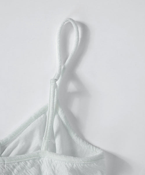 PETAL SLEEVELESS - 2 COLORS