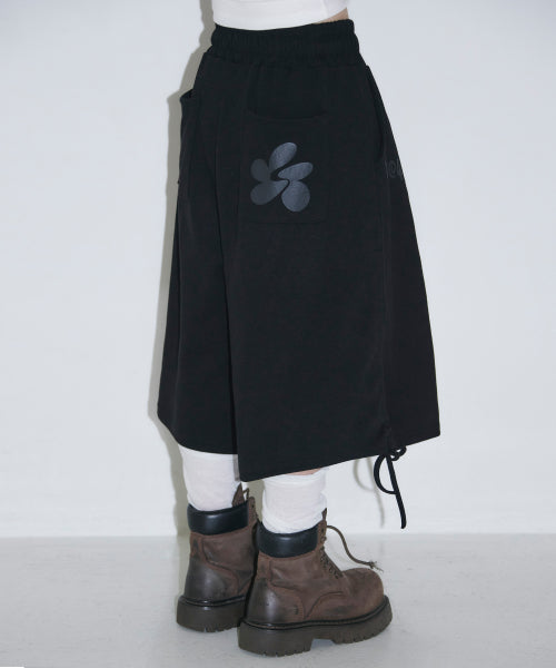 SIDE SHIRRING BERMUDA SWEAT PANTS - 2 COLORS BLACK