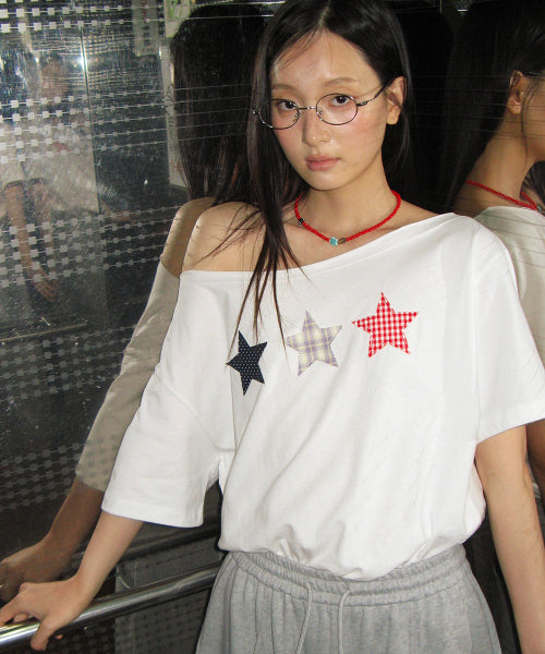 3 STAR APPLIQUE OFF SHOULDER T SHIRT - 2 COLORS WHITE
