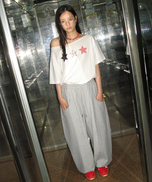 3 STAR APPLIQUE OFF SHOULDER T SHIRT - 2 COLORS WHITE