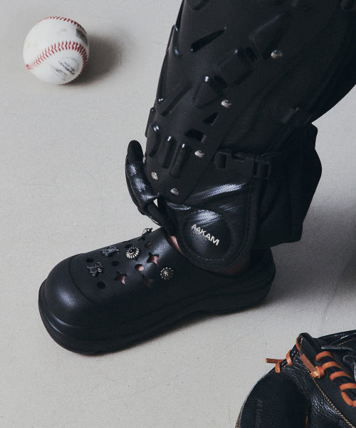 HAYDEN CLOG BLACK