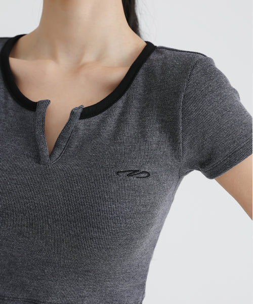 RIBBED SLIT NECK CROP T-SHIRT WHITE