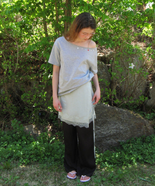 PONY BUTTON OFF SHOULDER T SHIRT - 2 COLORS GREY