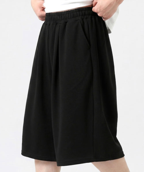 BALLOON CURVED SIDE TUCK BERMUDA PANTS - 2 COLORS BLACK