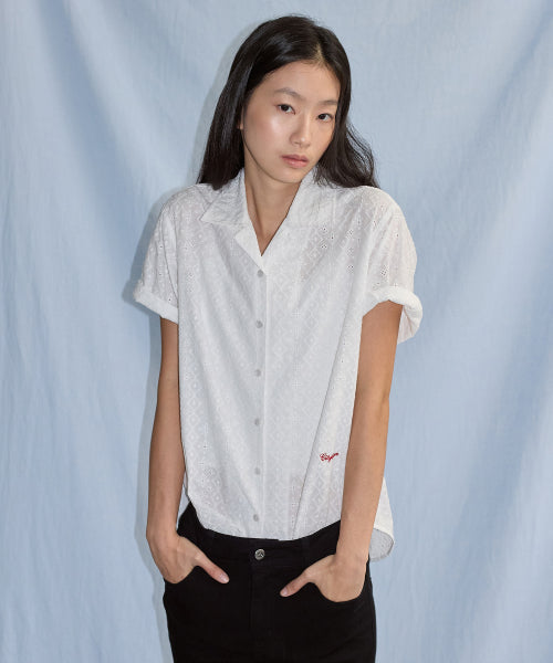 FLORAL PUNCHING SHORT SLEEVE SHIRT