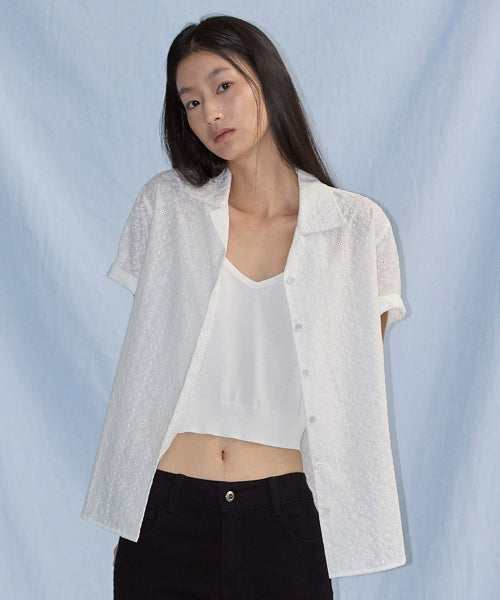 FLORAL PUNCHING SHORT SLEEVE SHIRT